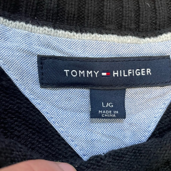 Black Tommy Hilfiger Cable Knitted Crew Neck Sweater (M) - Picture 5 of 6